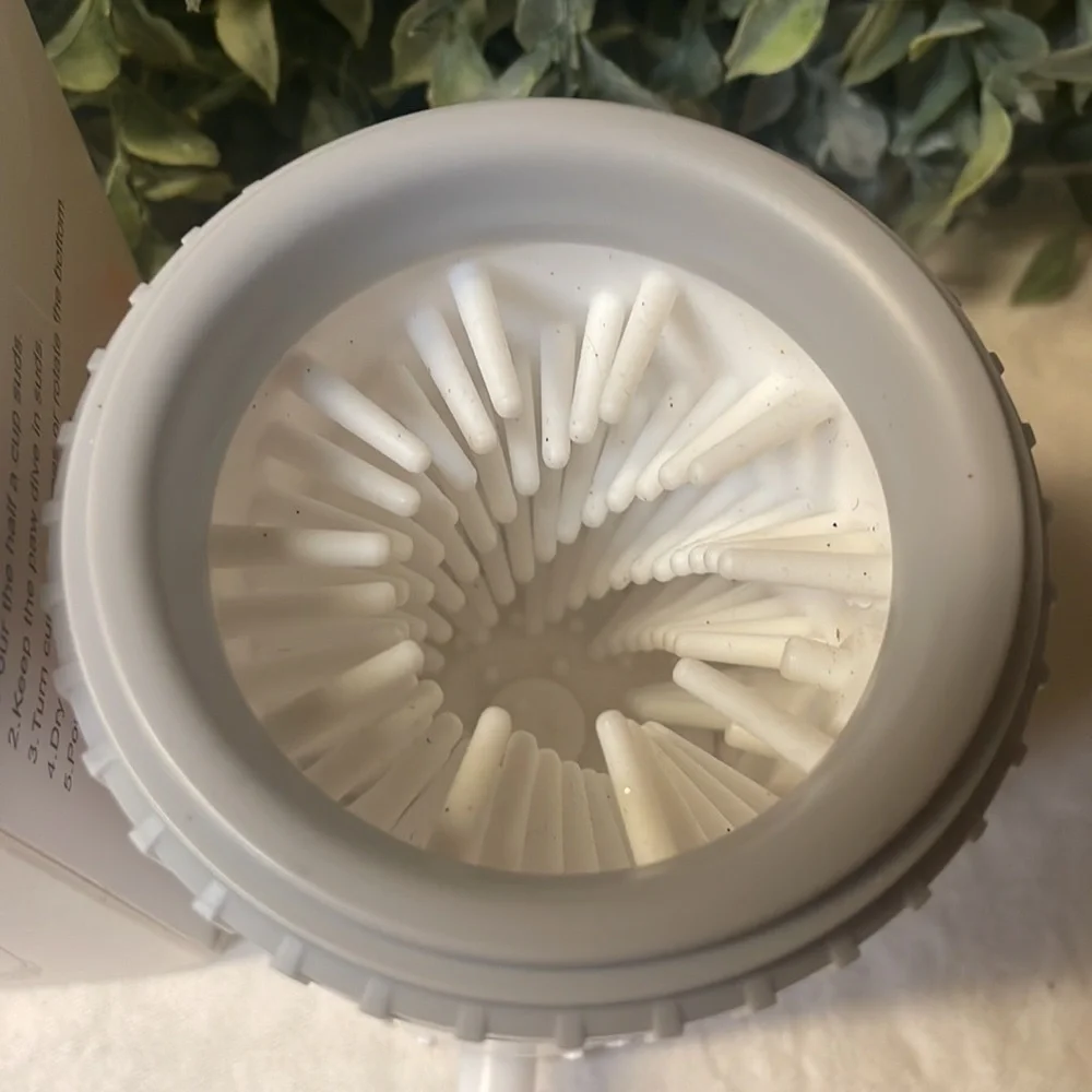 NIB a paw washer